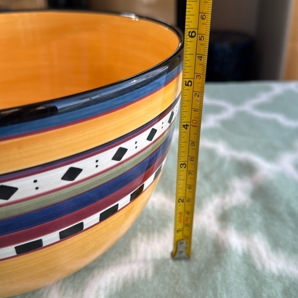 Tabletops Gallery Argentina 10” bowl hand painted handcrafted - Picture 5 of 8